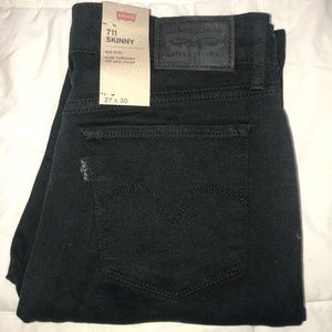 Black Levi's Jeans